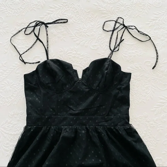NWOT Lulus Romantic Spot Black Polka Dot Mesh Tiered Midi Dress - Picture 3 of 8